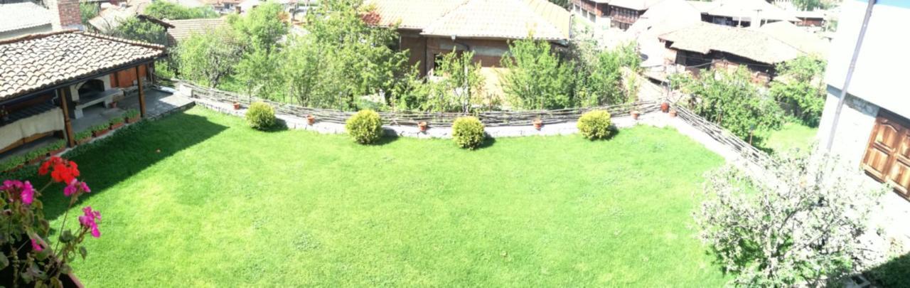 Hotel Радкината Къща Kopriwschtiza Exterior foto